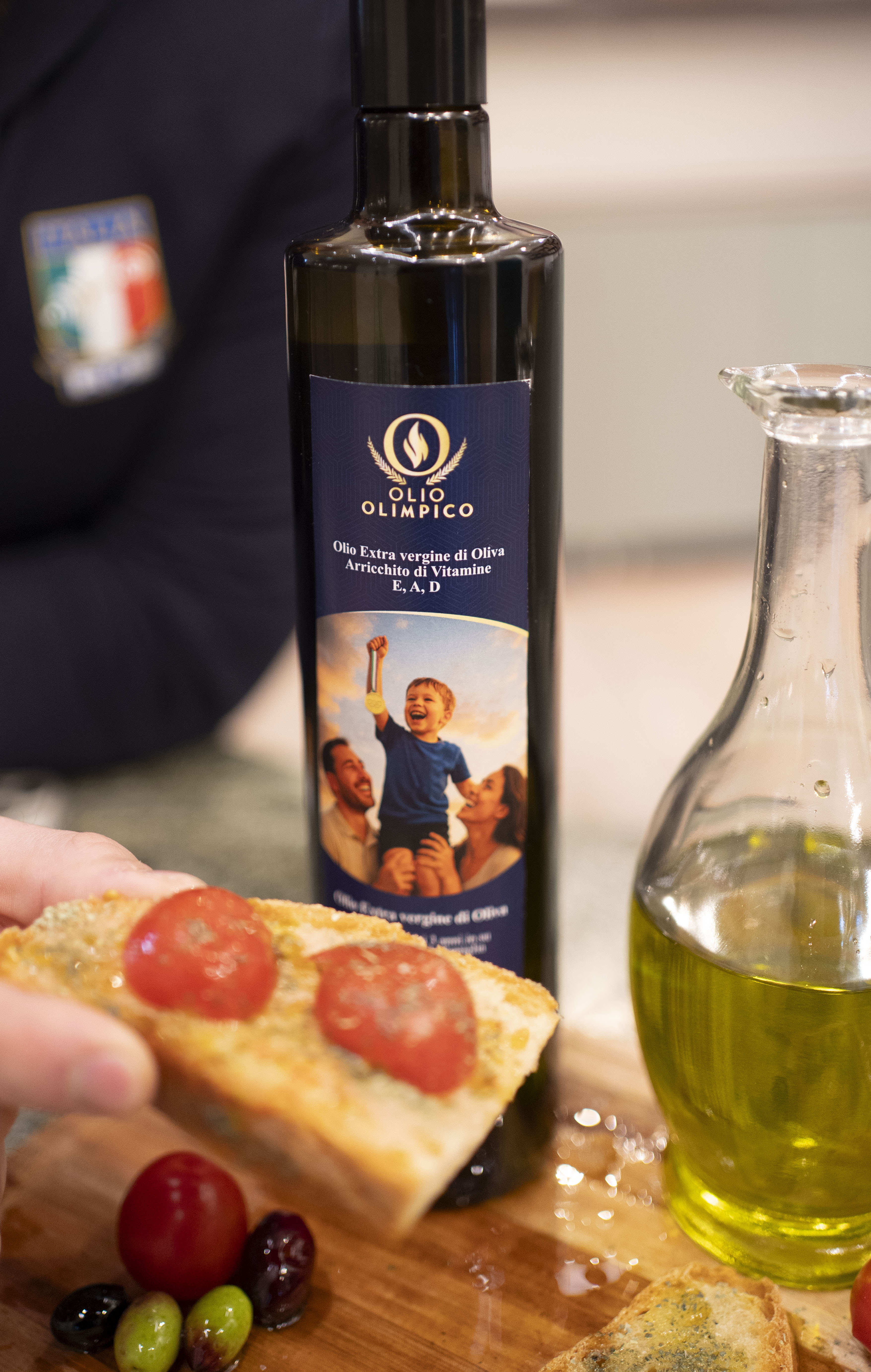 Olio Olimpico - Olio EVO arricchito di vitamine subito assimilabili | 6 bottiglie 750 ml